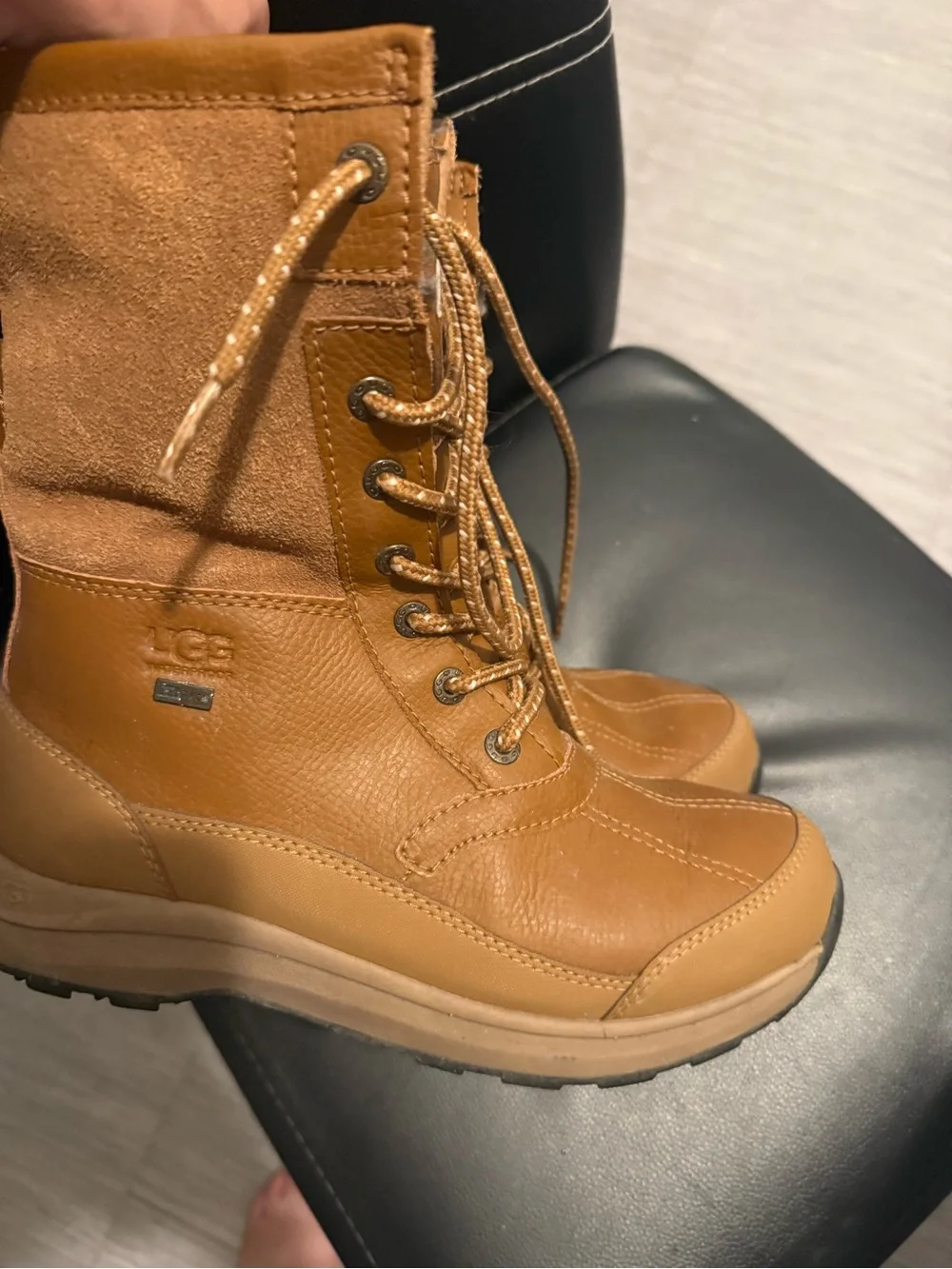 UGG Women's Chestnut Suede and Leather Winter Boots